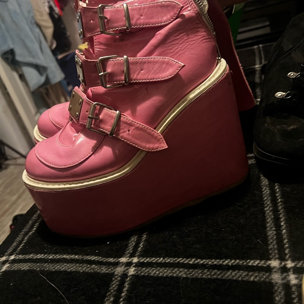 Demonia pink platform boots just selling them to make room for new shoes 😃😃